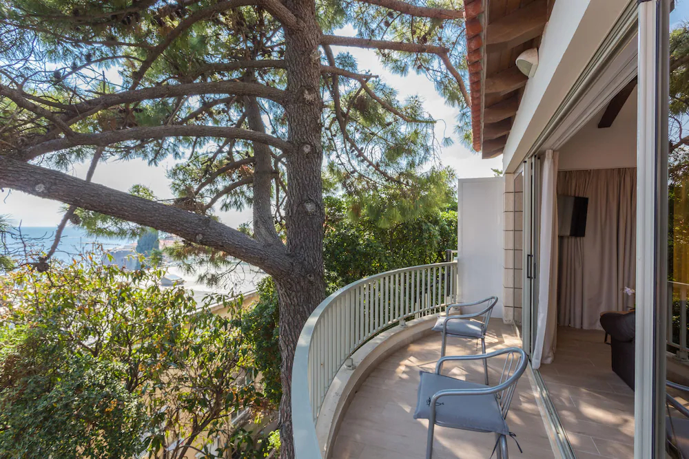 Apartments Banje Beach