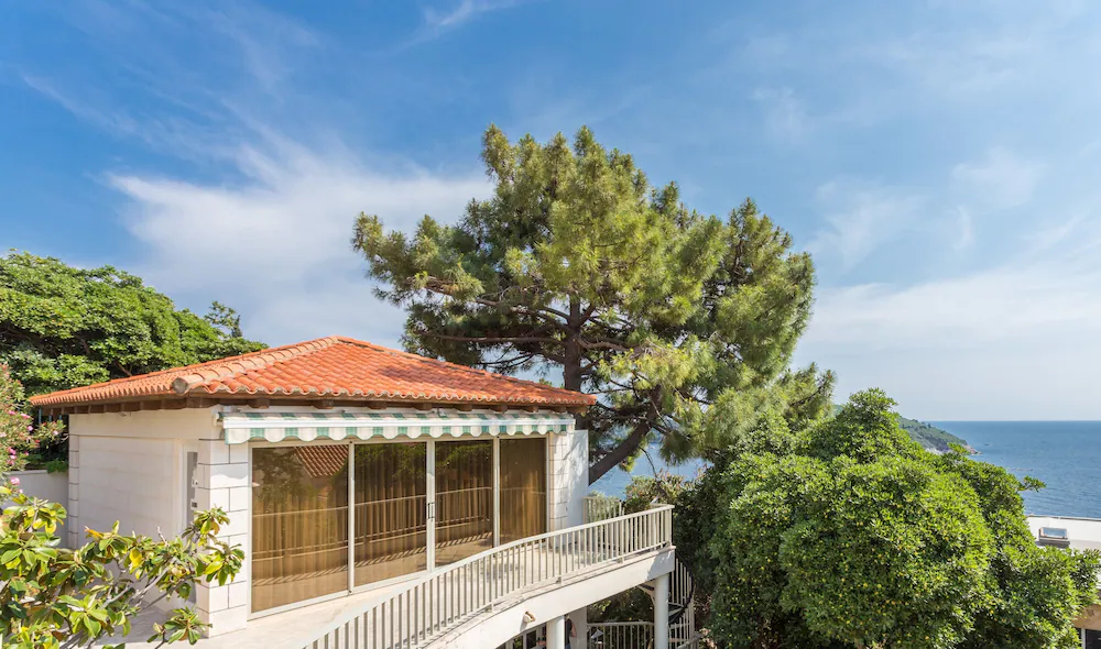 Apartments Banje Beach