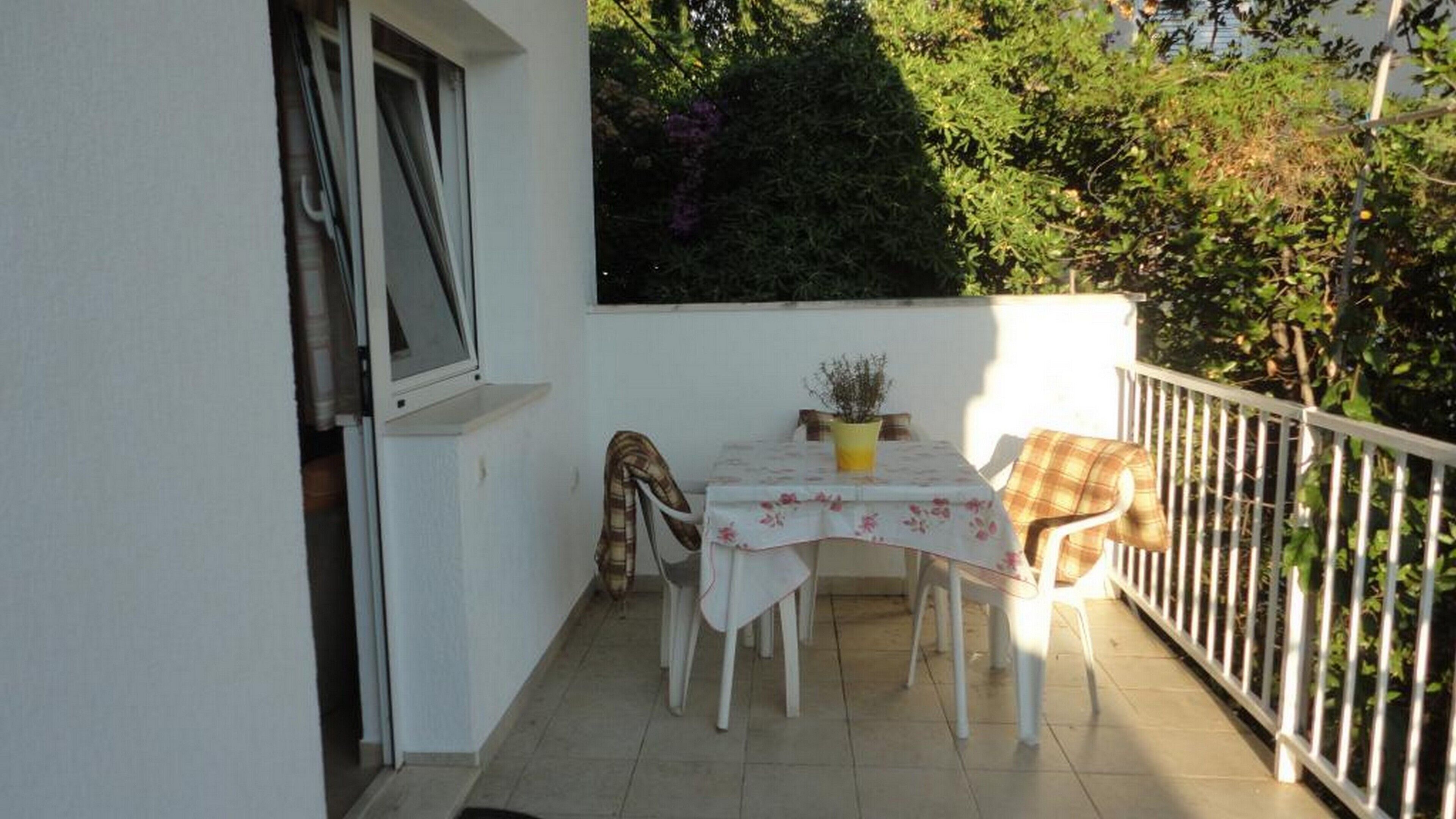 Apartments Elelu