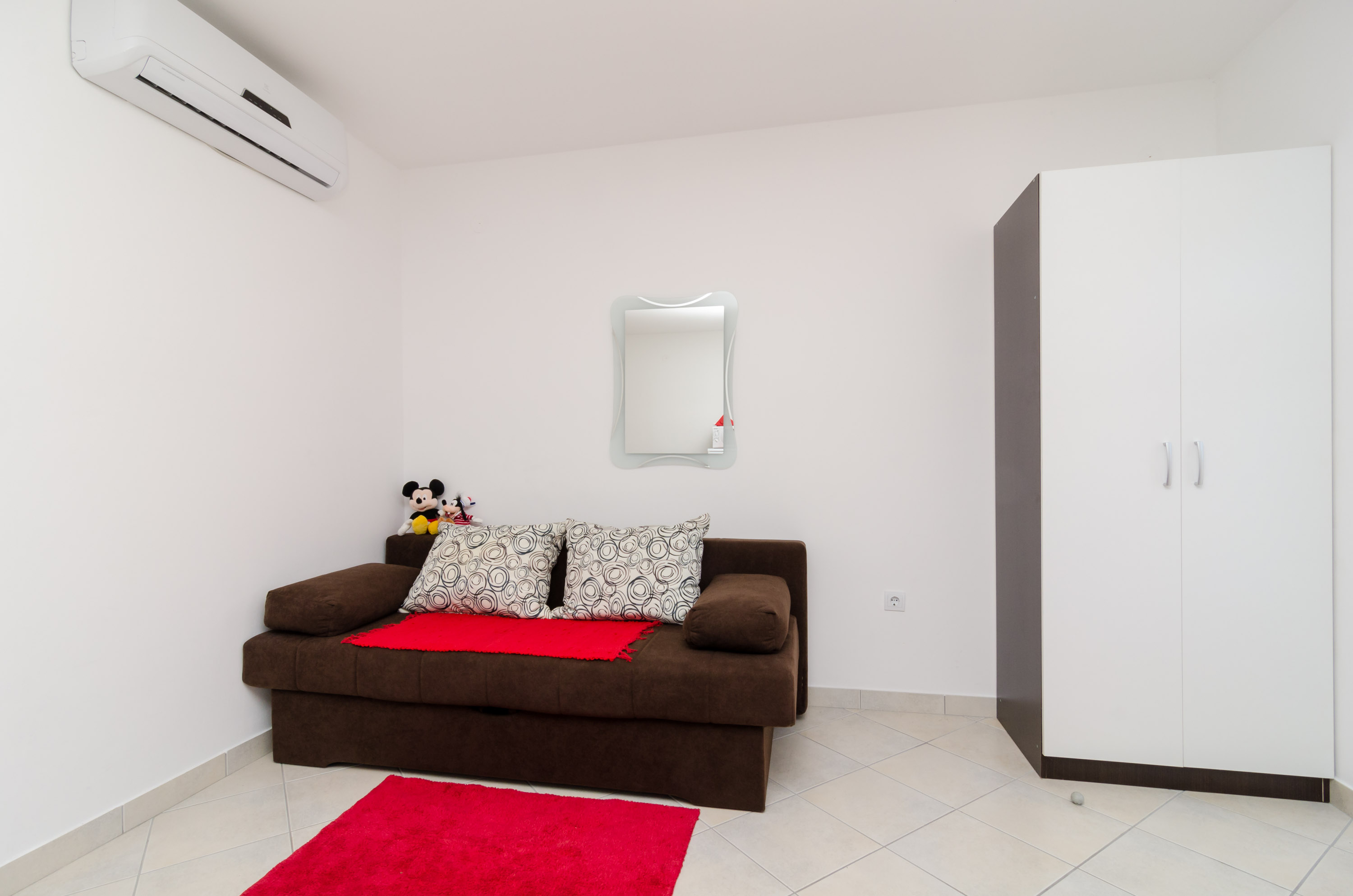 Apartments Ira