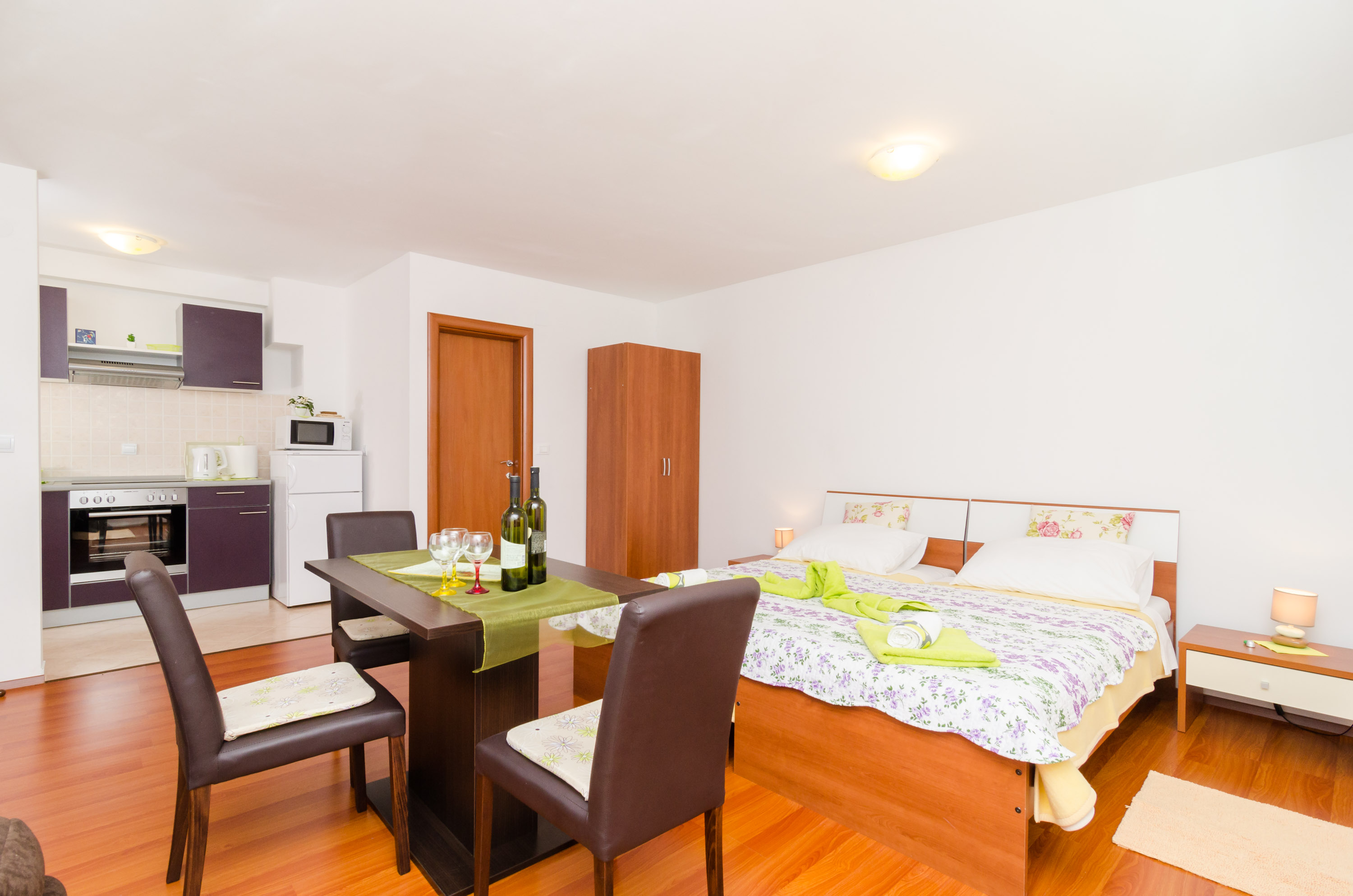 Apartments Ira