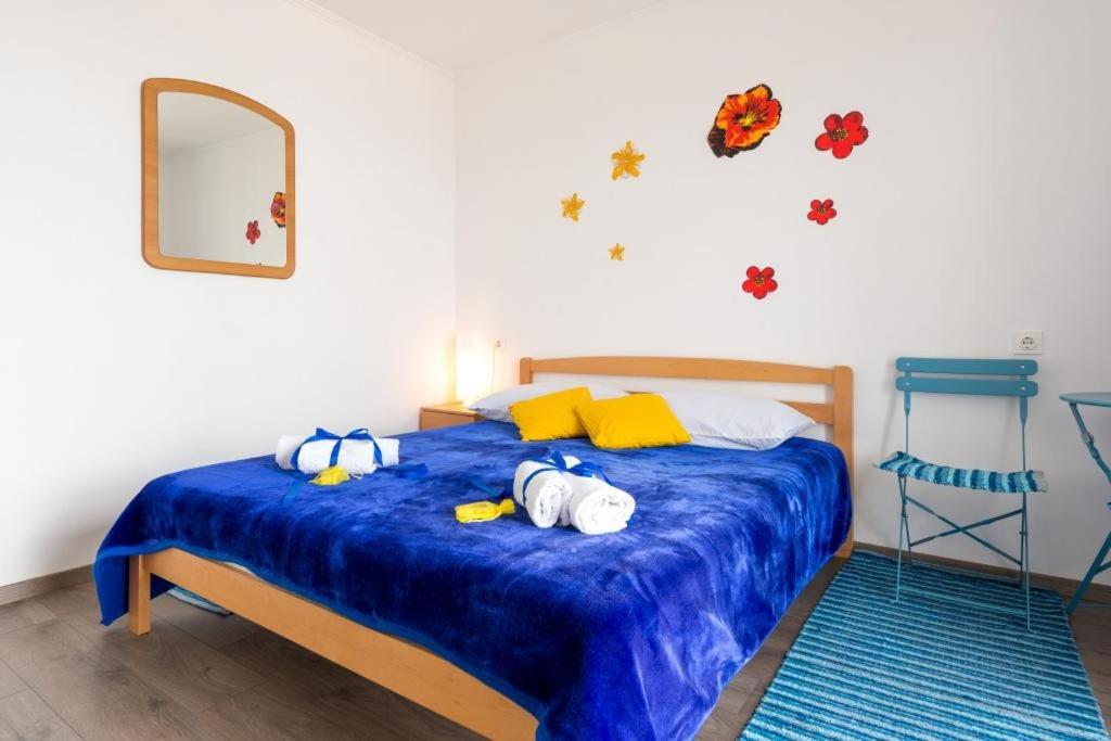 Apartments Lora
