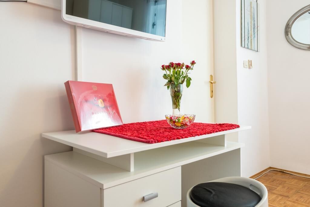 Apartments Lora
