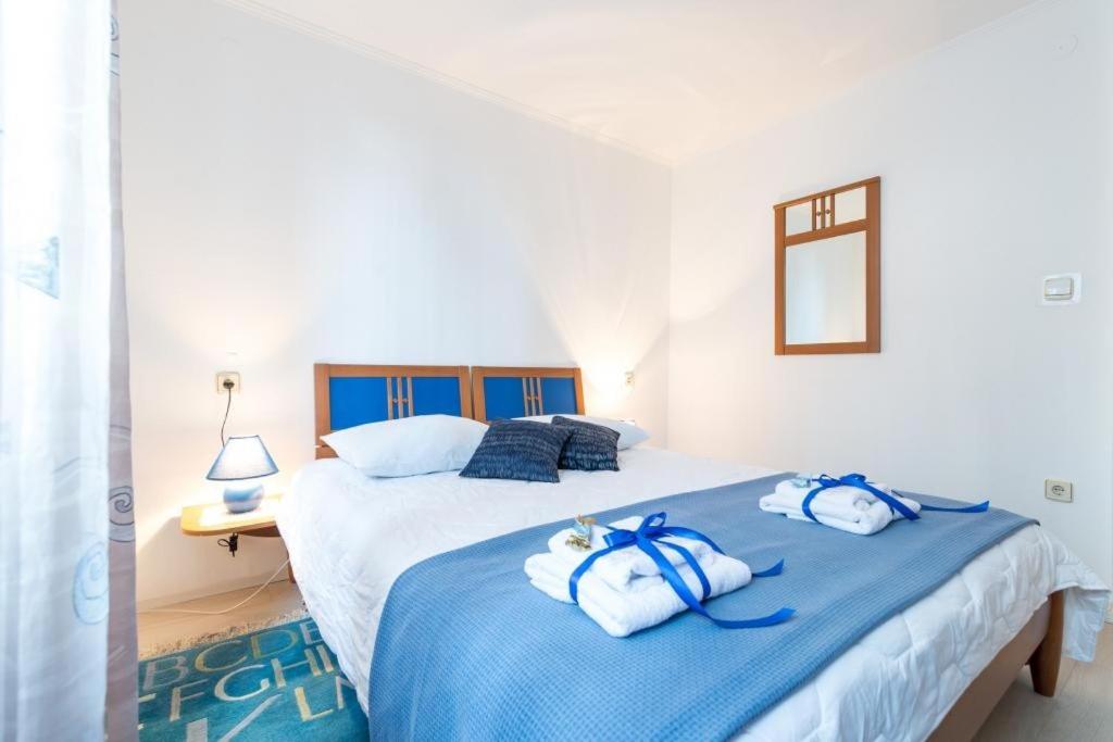 Apartments Lora