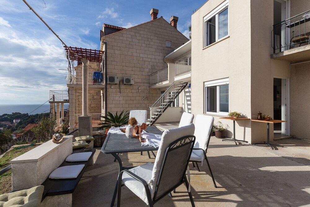 Apartments Luna