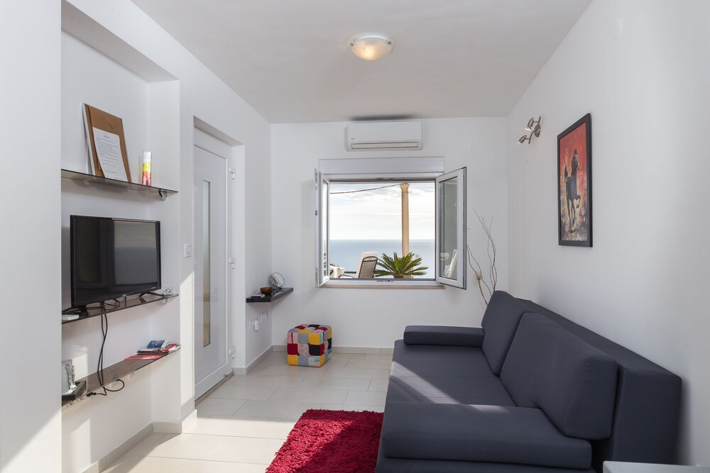 Apartments Luna