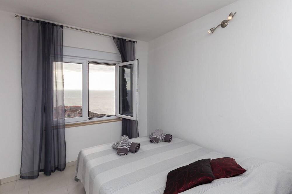 Apartments Luna