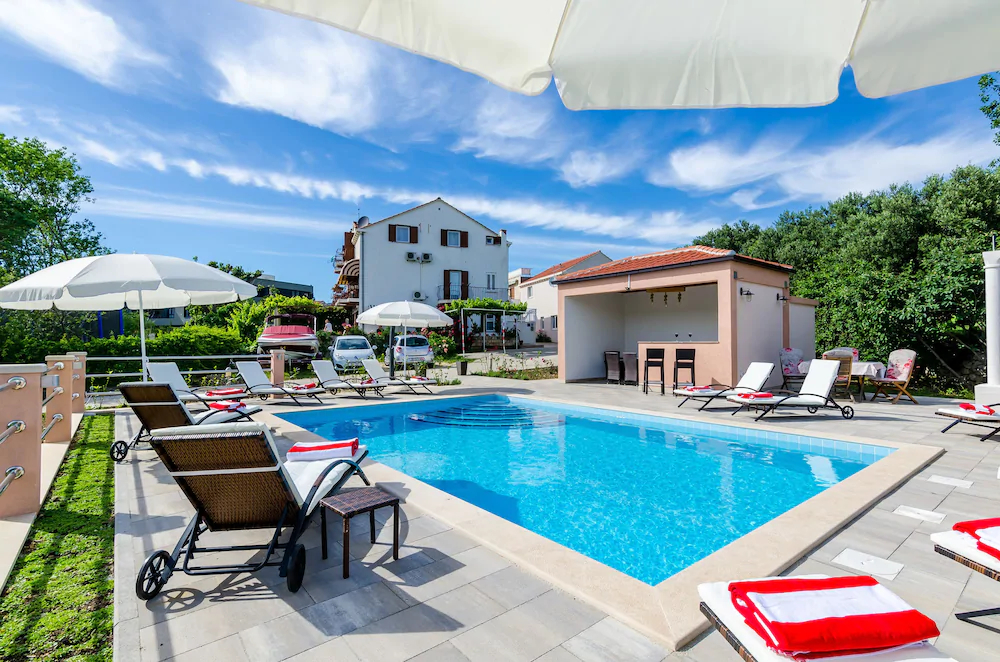Apartments Mali Paradiso