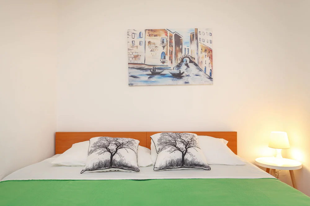 Apartments Mondo
