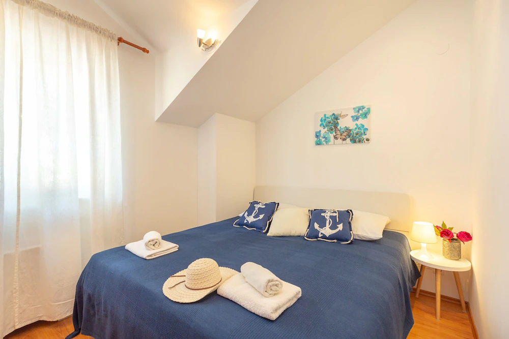Apartments Mondo