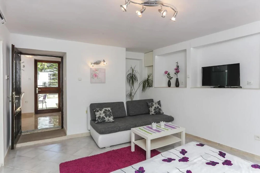 Apartments Nada