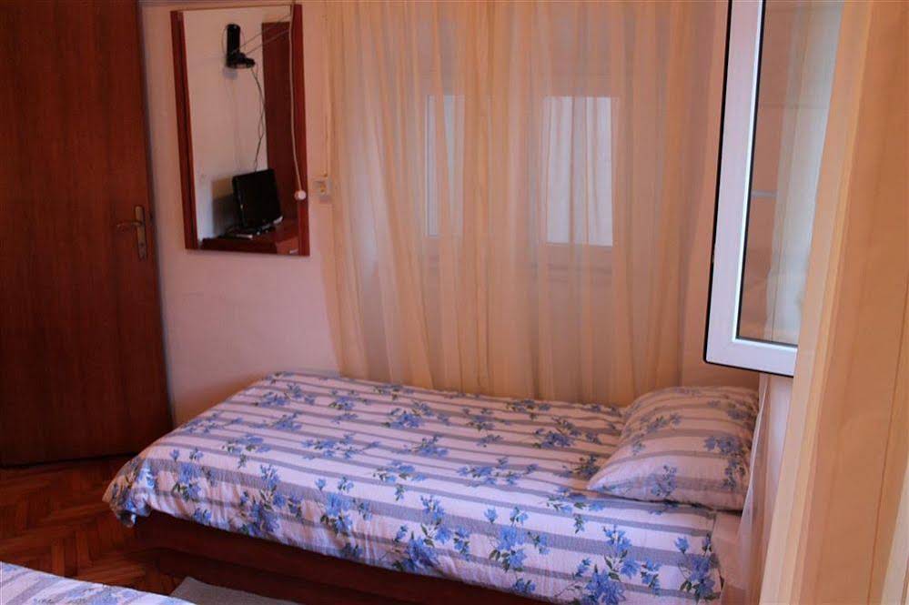 Apartments Nerio