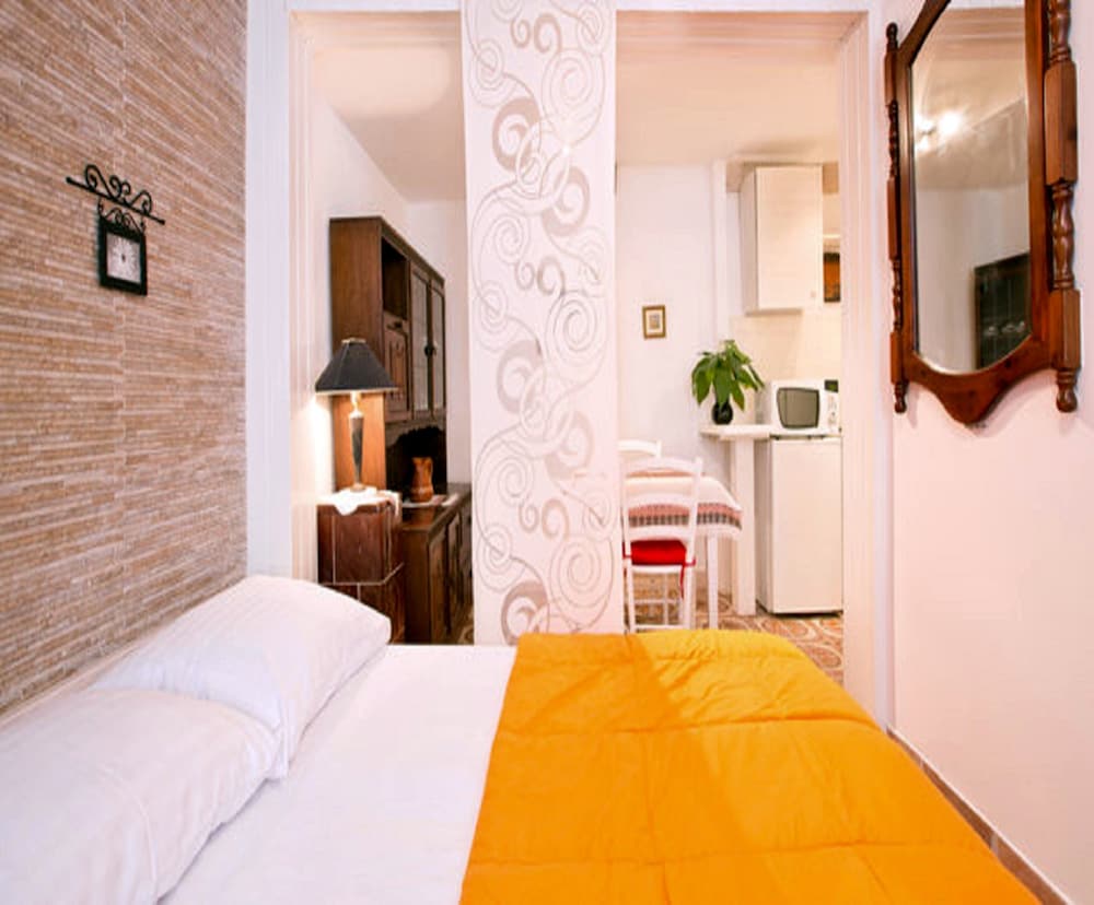 Apartments Old Town Economy