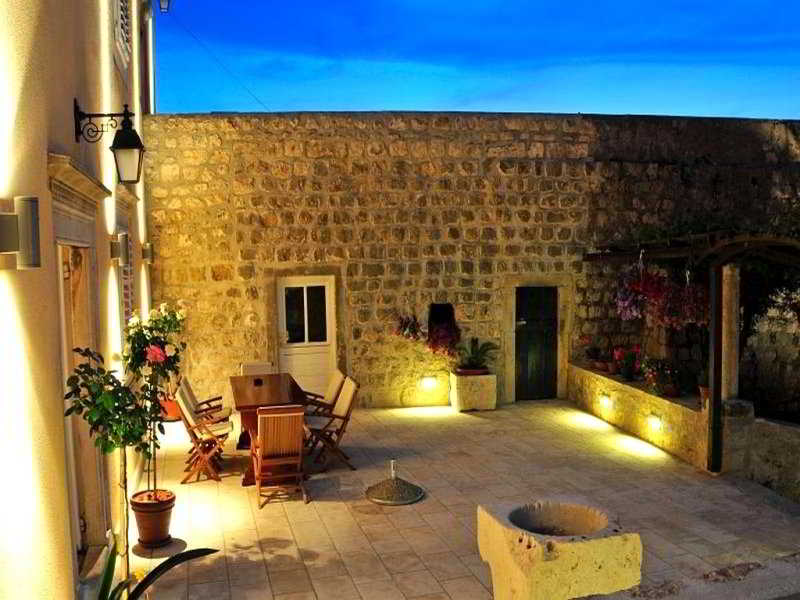 Orka Apartments
