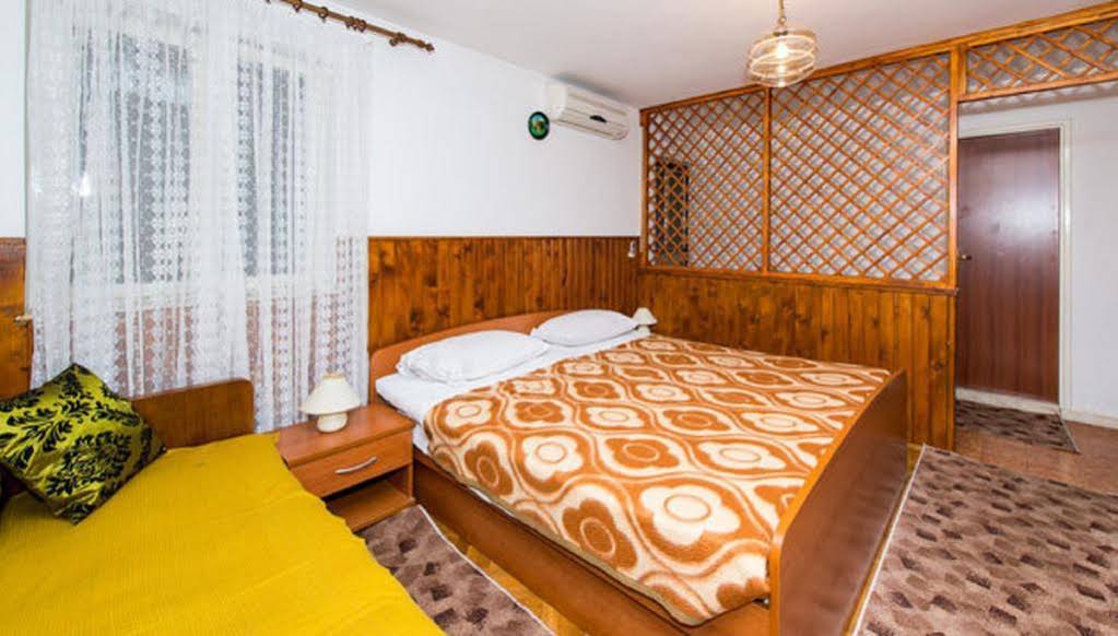Apartments Perovic