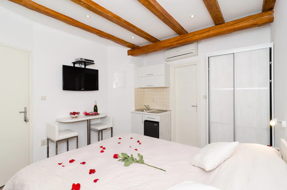 Apartments Raic