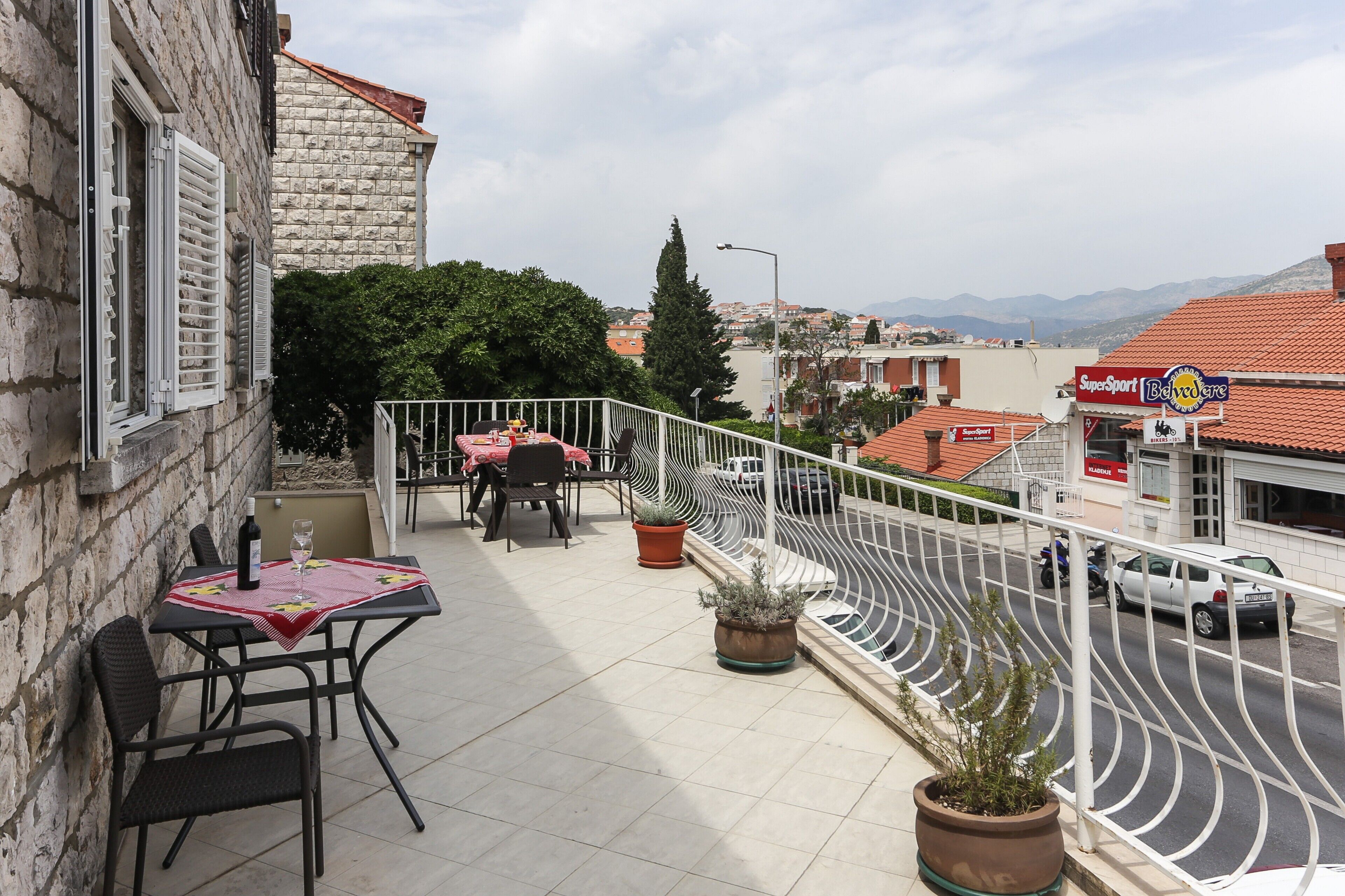 Apartments Sisic