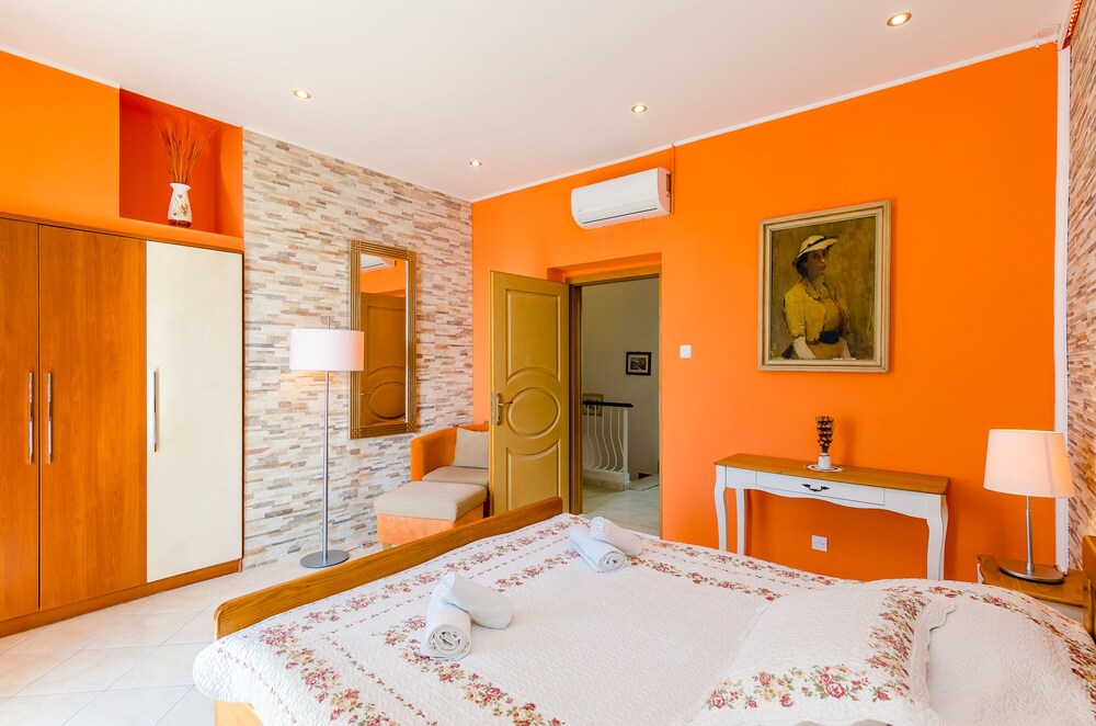 Apartments Villa Ari