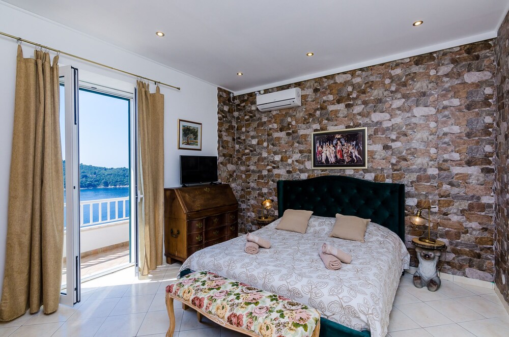 Apartments Villa Ari