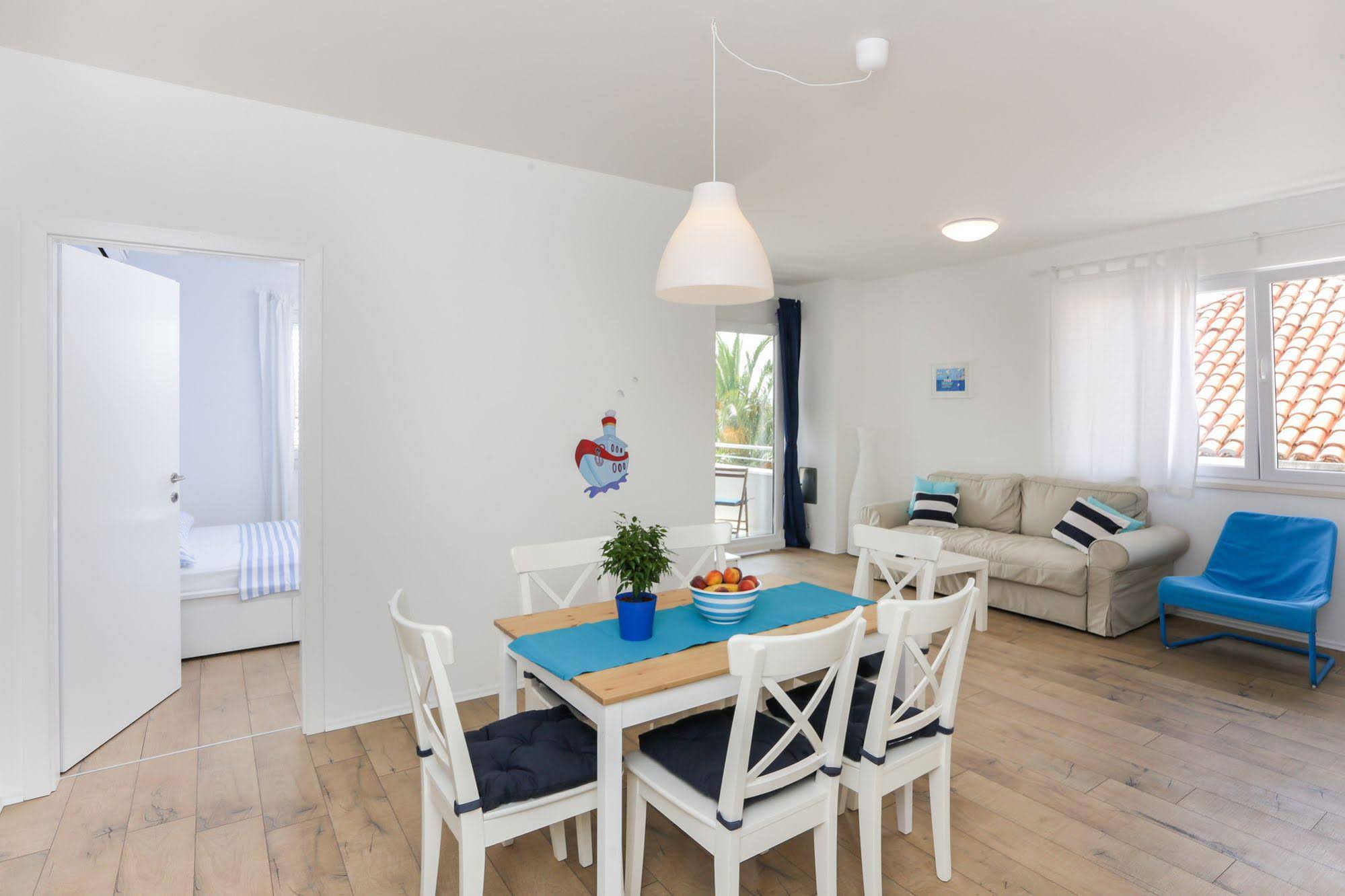 Apartments Villa Karmen