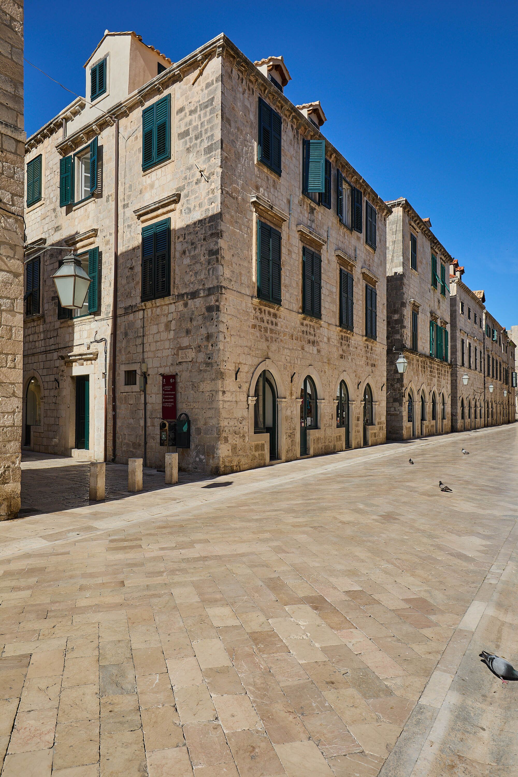 Bota Palace