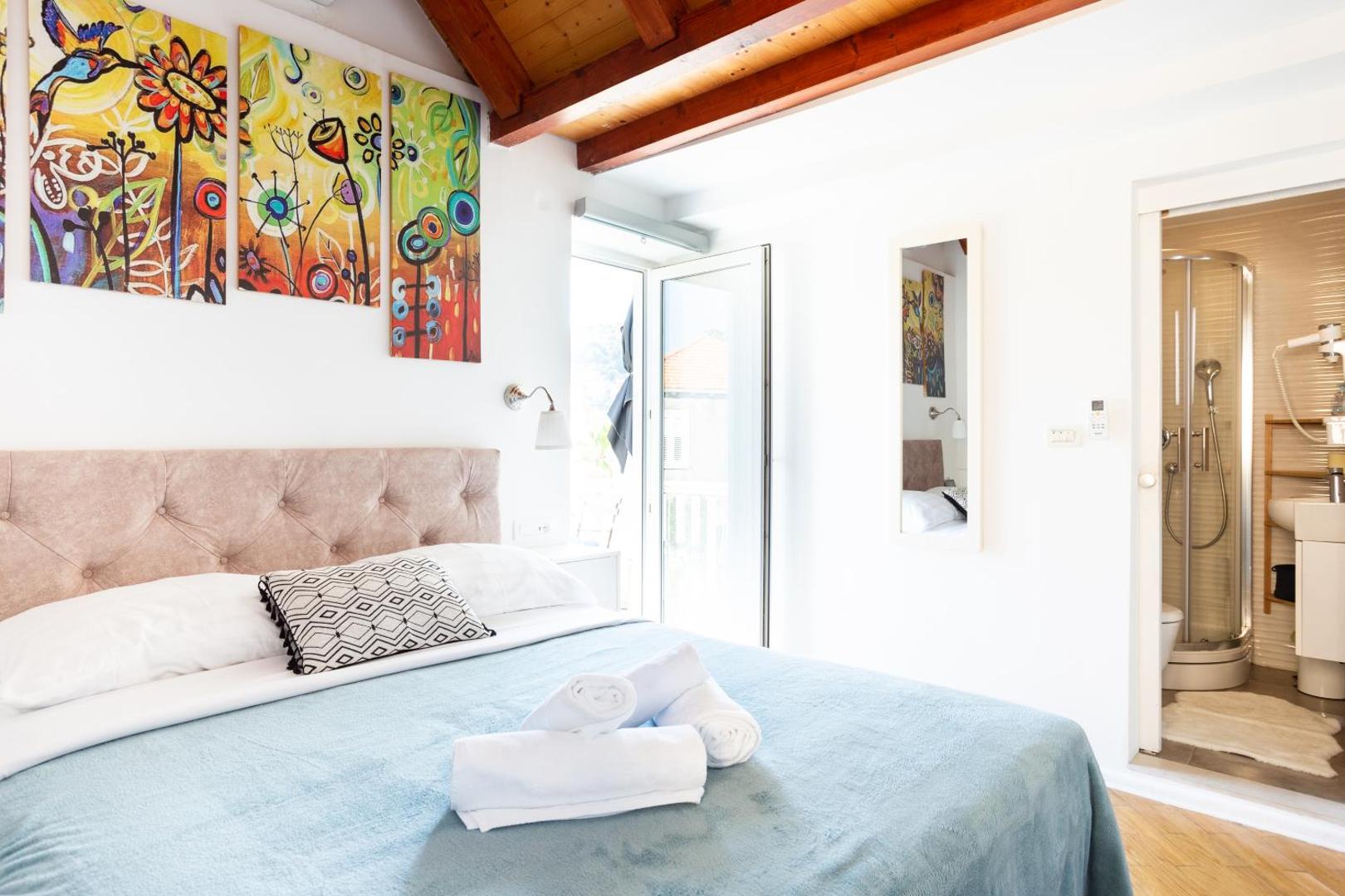 Cosmai Residence