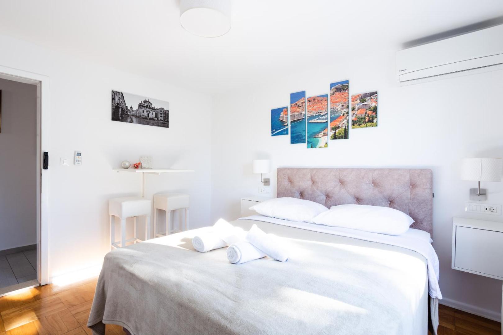 Cosmai Residence