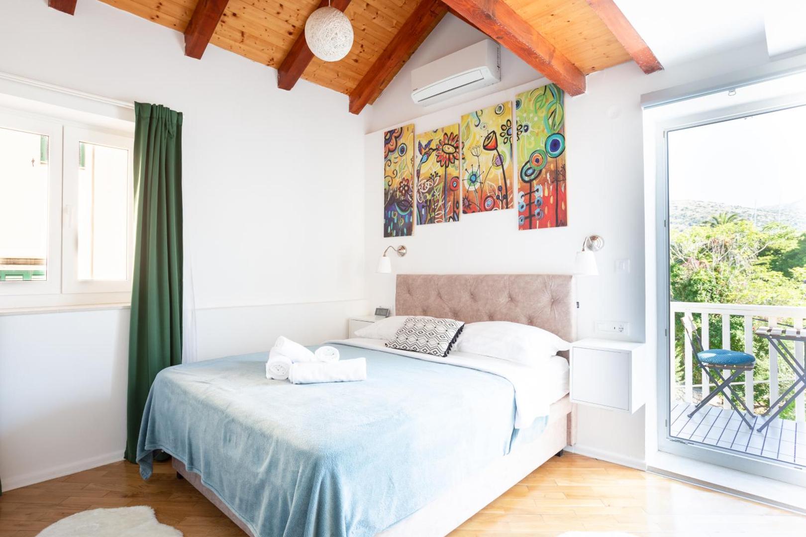 Cosmai Residence