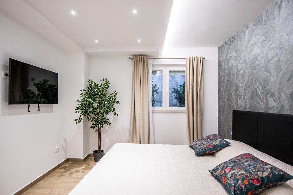 Dubrovnik Spectrum Rooms