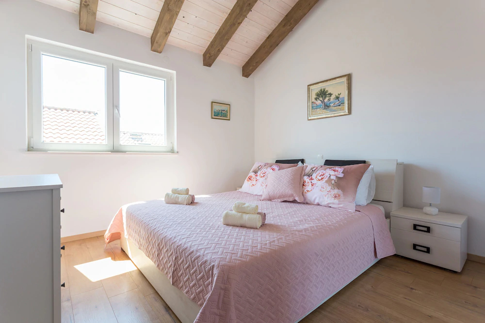 Ellu Apartments