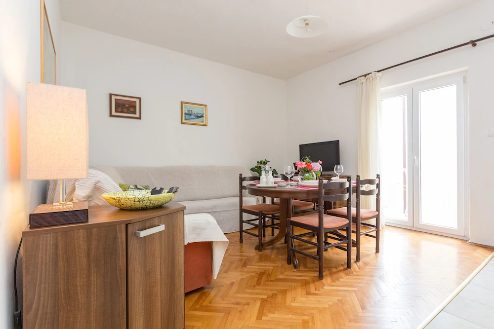 Ellu Apartments