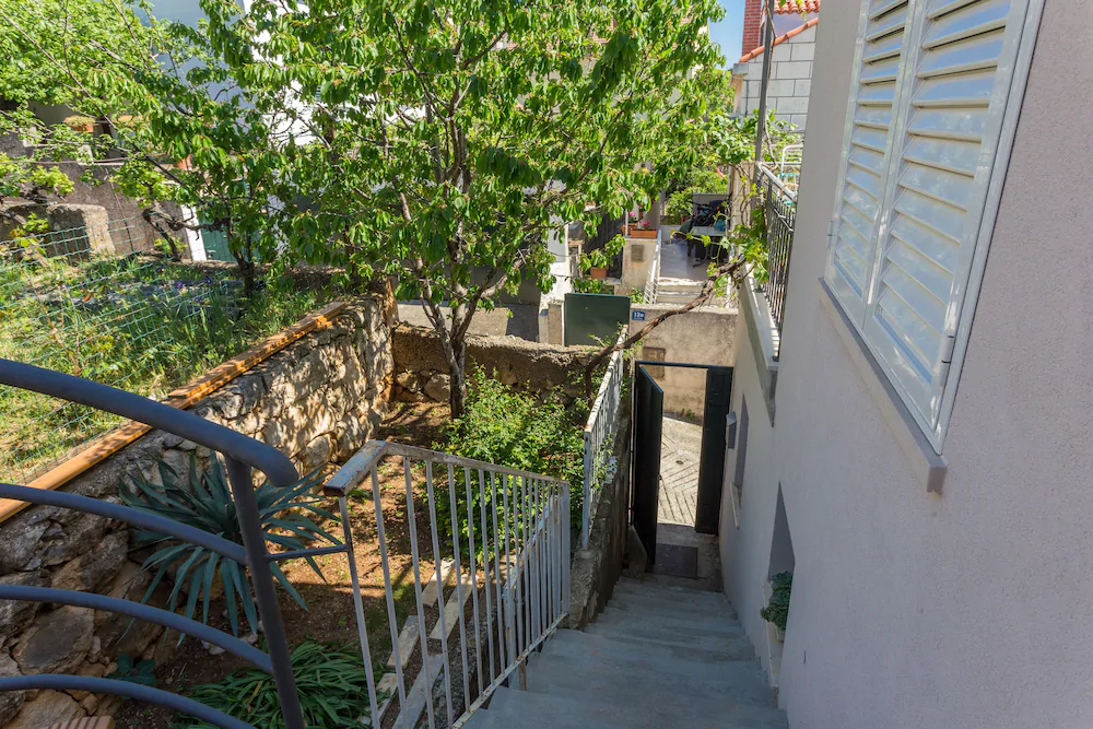 Ellu Apartments