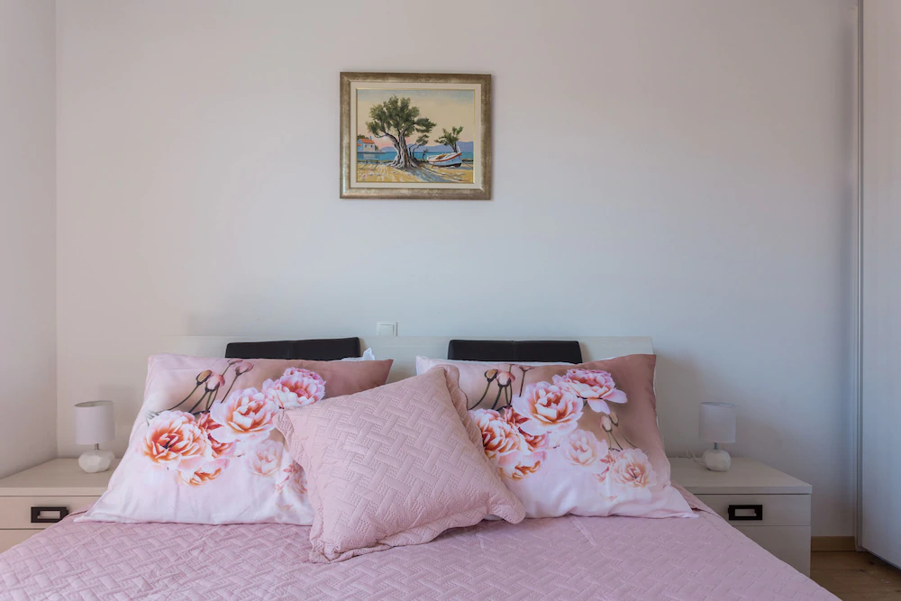 Ellu Apartments