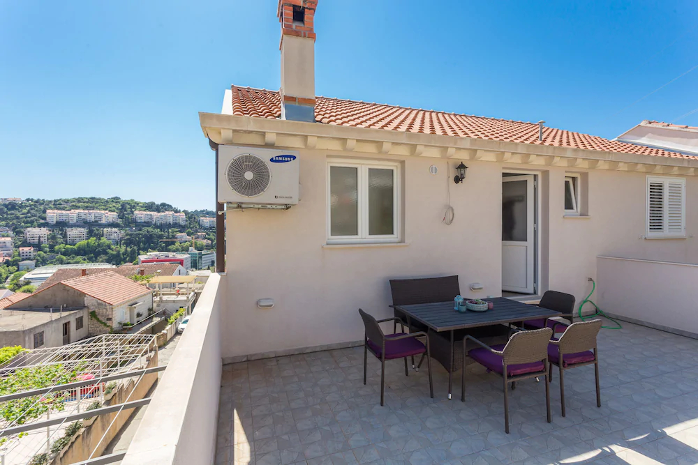 Ellu Apartments