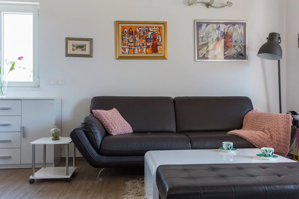 Ellu Apartments