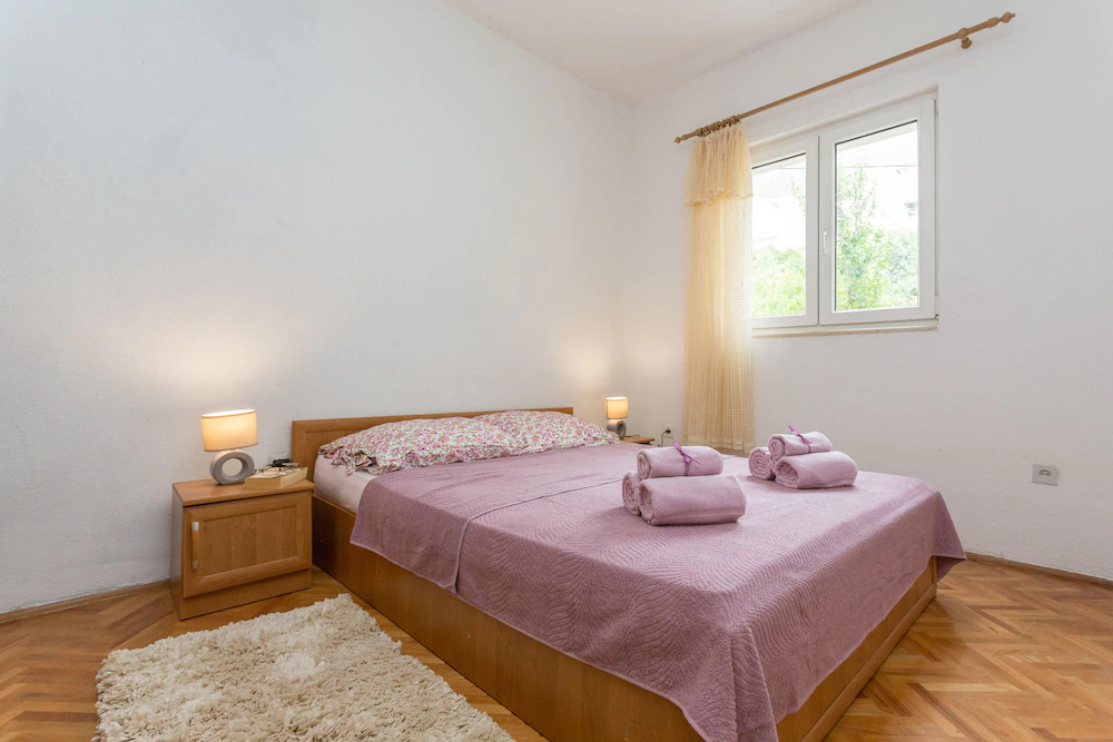 Ellu Apartments