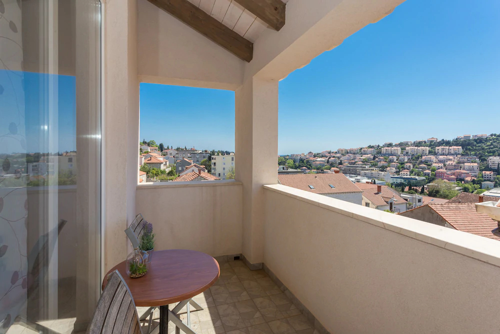 Ellu Apartments