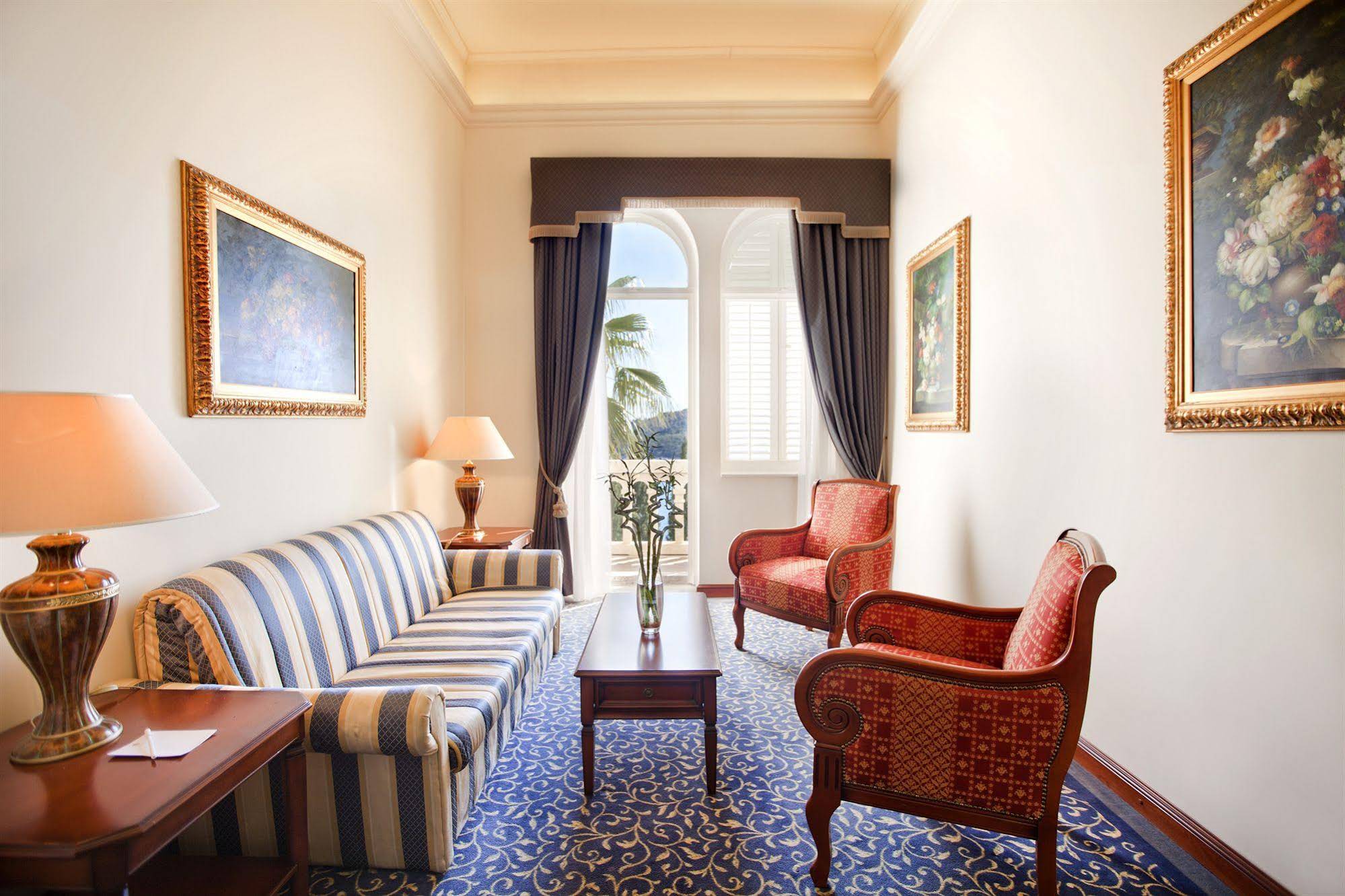 Grand Villa Argentina