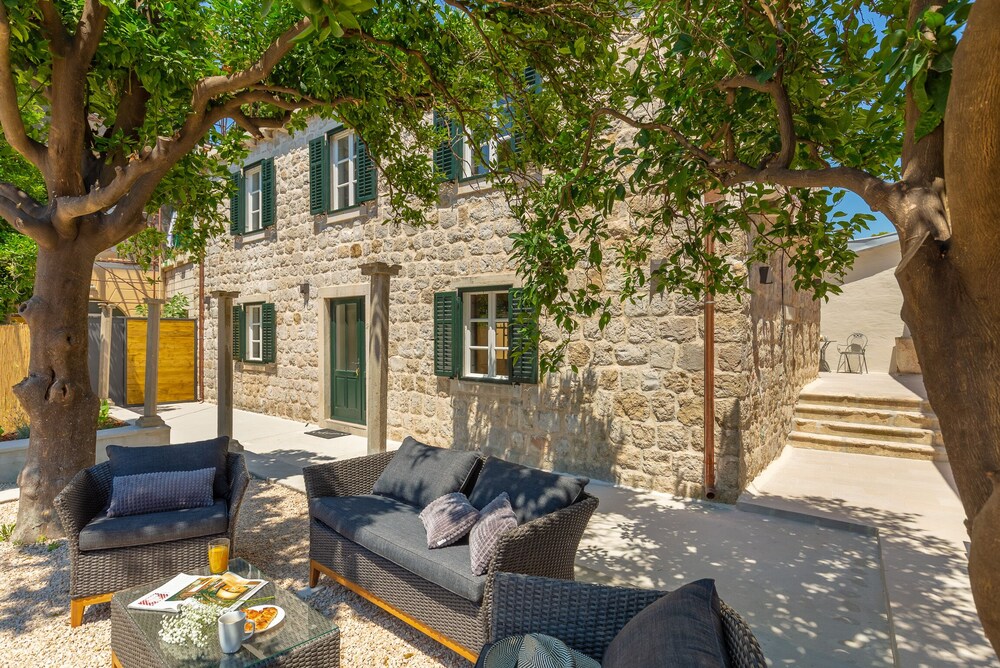 Hedera Estate, Villa Hedera IV