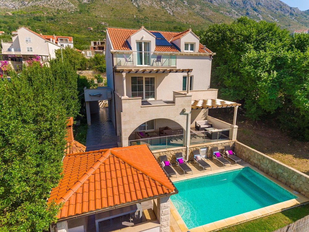 Hedera Estate Villa Hedera X