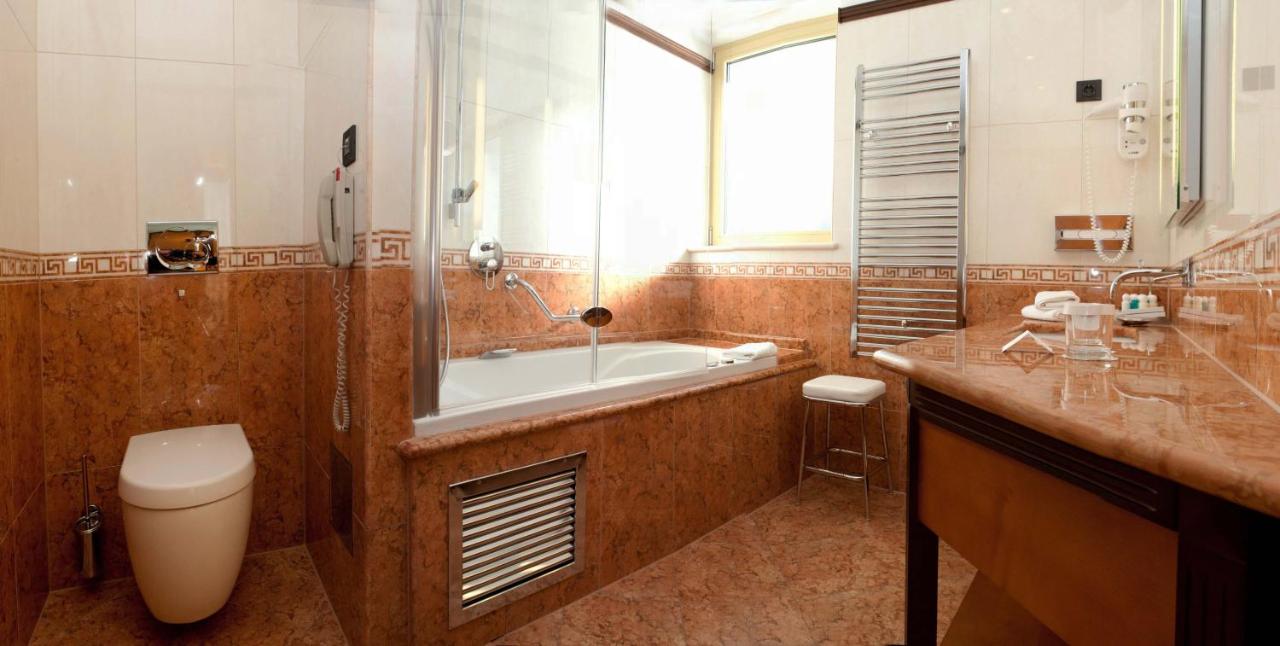 Hotel MORE