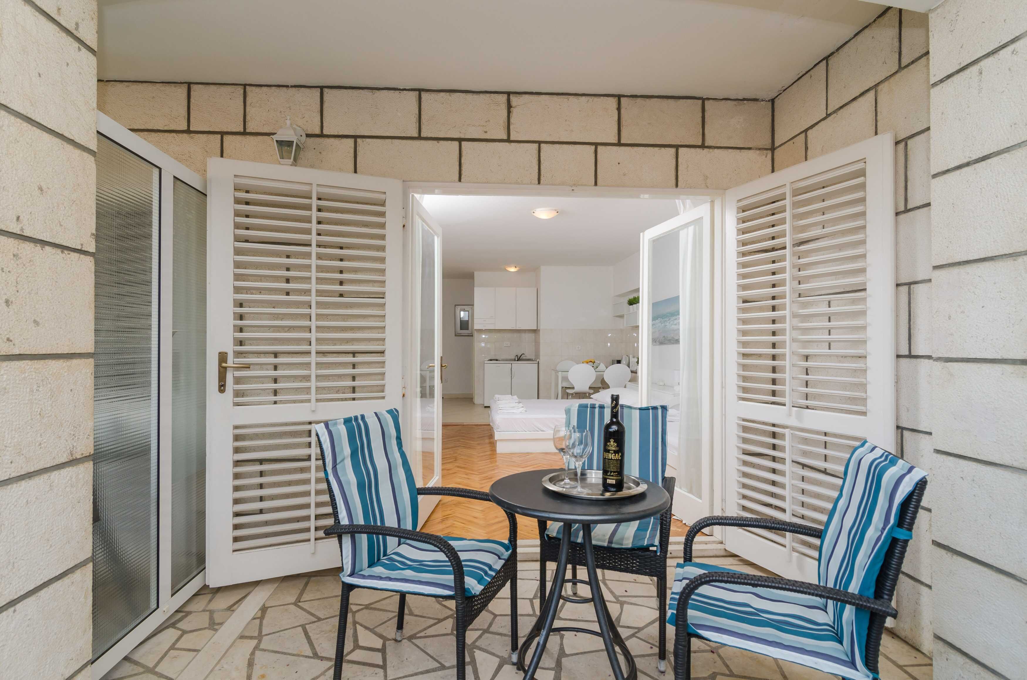 House Apartments Ariva