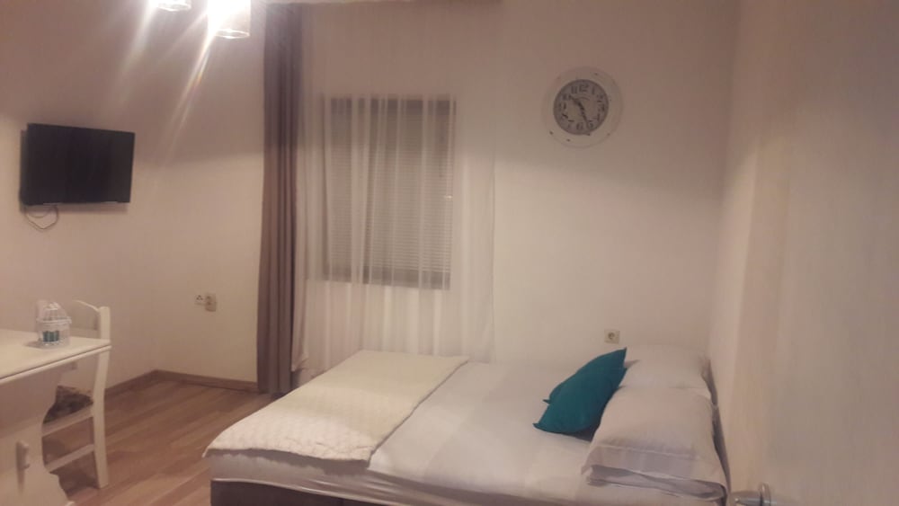 Ivana Apartments