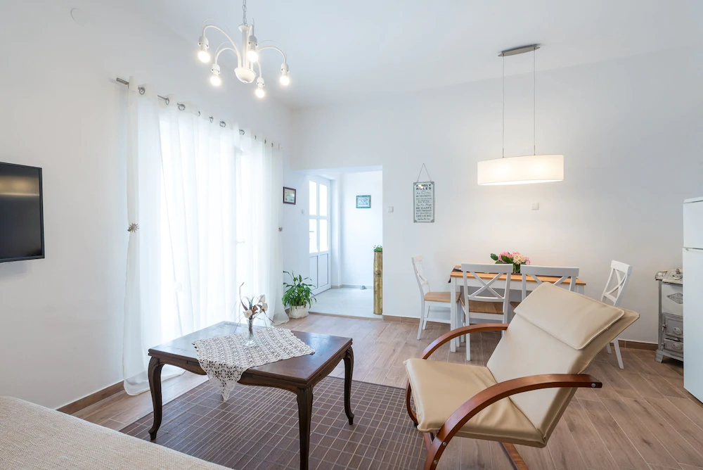 K&L Central Apartments