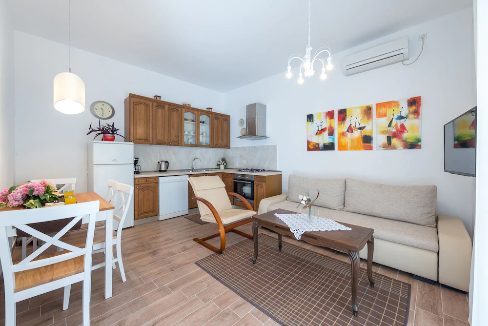 K&L Central Apartments