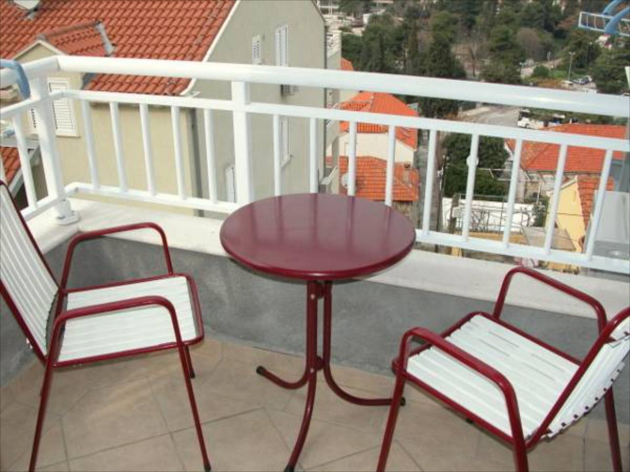 K-apartments
