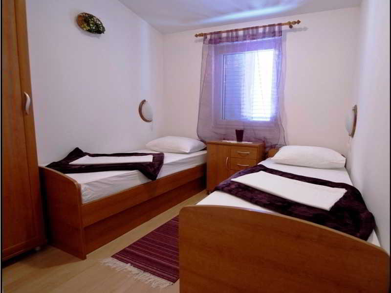 Kate Apartments
