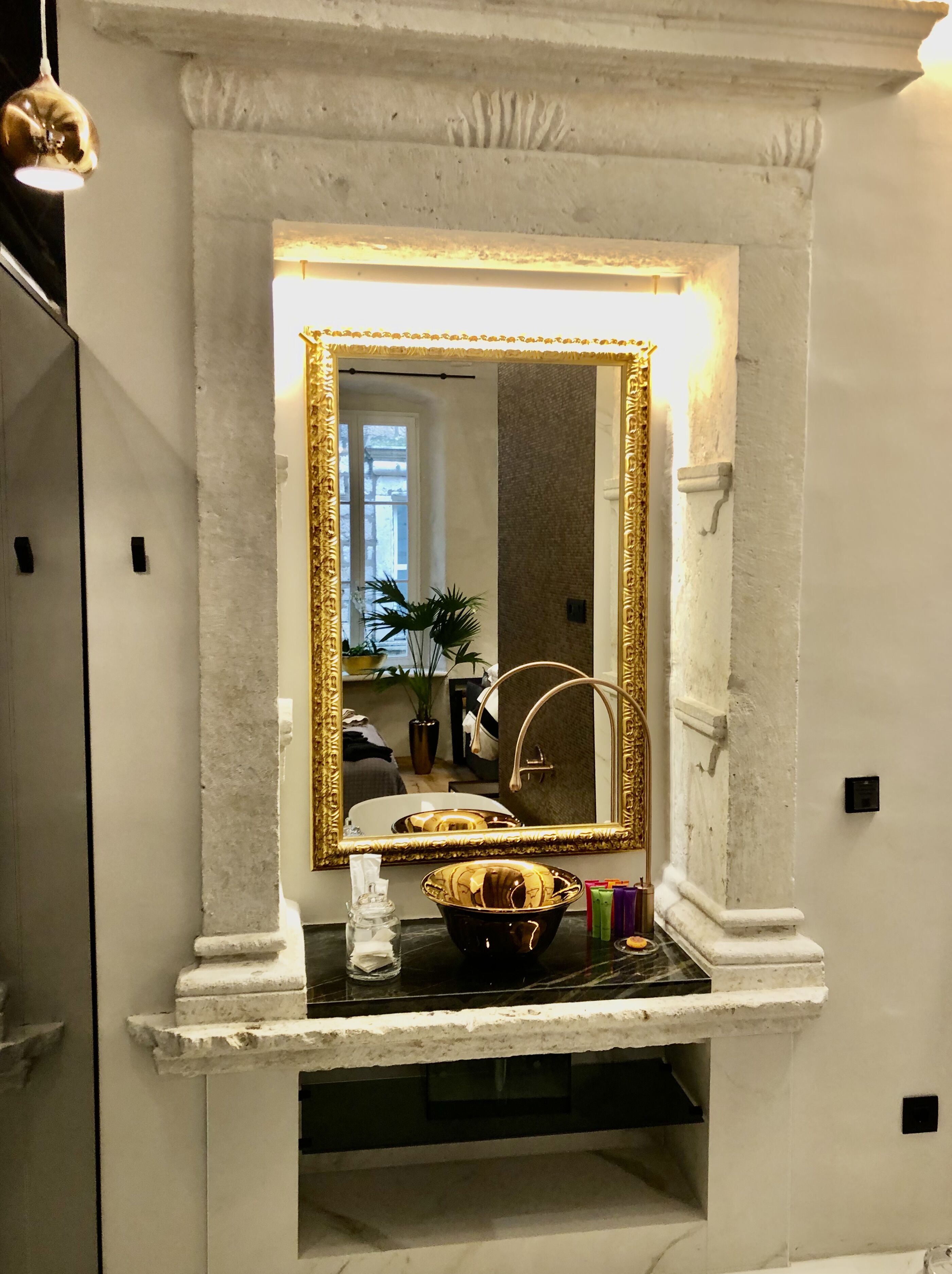 La Vita e Bella VI