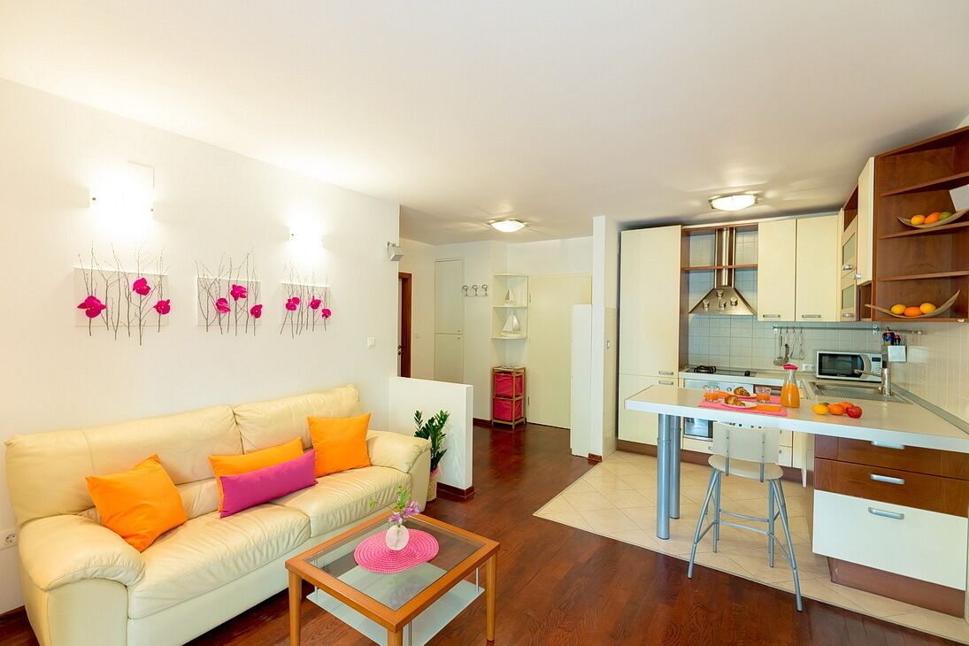Leona & Borna's Central Lapad Suites