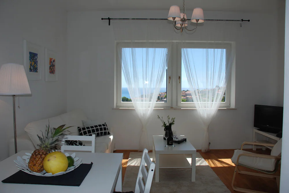 Luigi Apartments